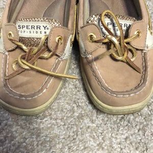 Loved Gold Sperry’s Size 6.5 Women’s